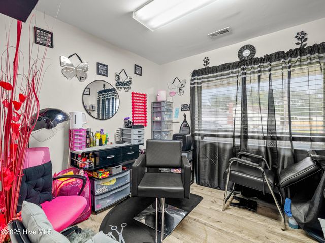 10 Dewitt Street, Jacksonville, NC 28540