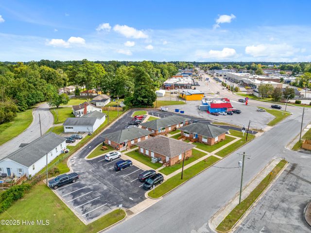 10 Dewitt Street, Jacksonville, NC 28540