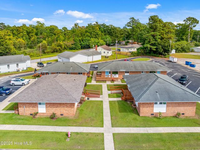 10 Dewitt Street, Jacksonville, NC 28540