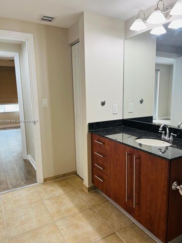 7350 SW 89th St 906S, Miami, FL 33156