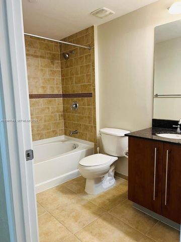 7350 SW 89th St 906S, Miami, FL 33156