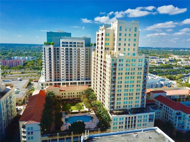 7350 SW 89th St 906S, Miami, FL 33156