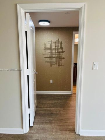 7350 SW 89th St 906S, Miami, FL 33156