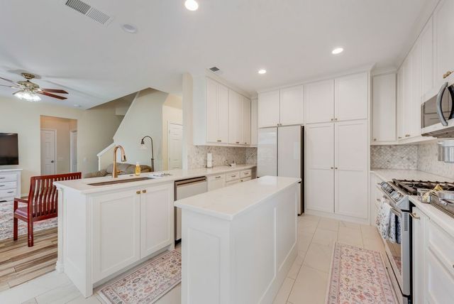 7852 Rushmore Court, Fort Worth, TX 76137