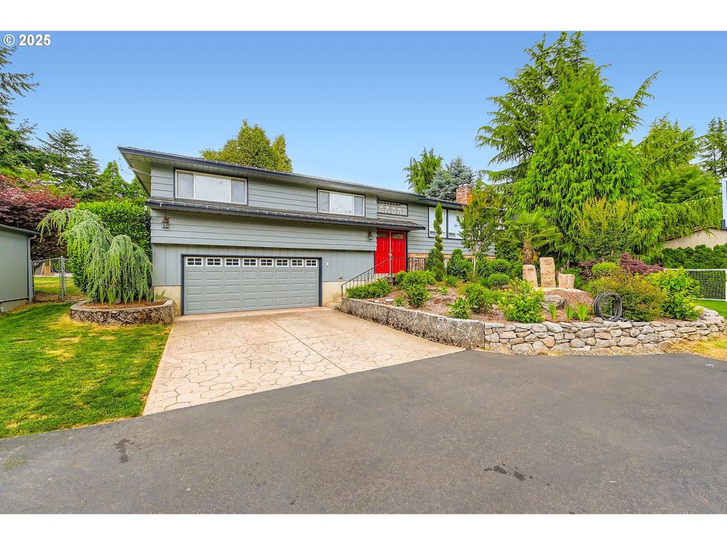 12929 Se 222ND Dr, Damascus, OR 97089