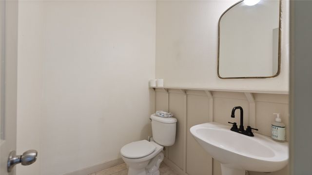 9208 Comanche Ridge Drive, Fort Worth, TX 76131