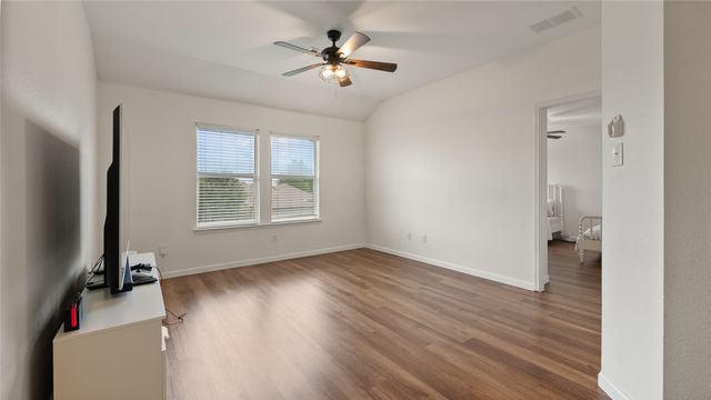 9208 Comanche Ridge Drive, Fort Worth, TX 76131