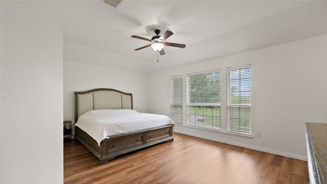 9208 Comanche Ridge Drive, Fort Worth, TX 76131