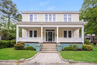 208 E Capitola Avenue, Kinston, NC 28501