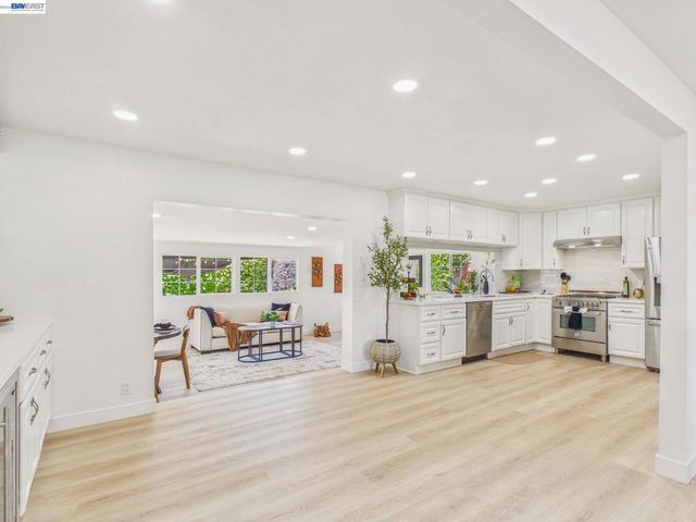 7482 Larkdale Avenue, Dublin, CA 94568