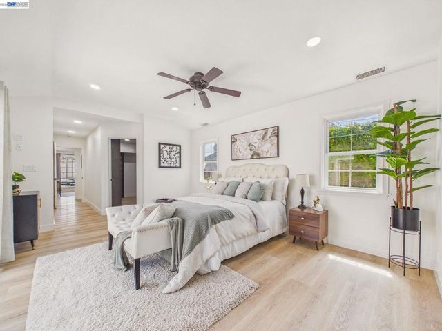 7482 Larkdale Avenue, Dublin, CA 94568