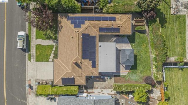 7482 Larkdale Avenue, Dublin, CA 94568