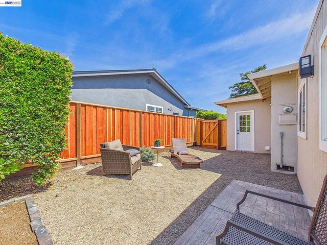 7482 Larkdale Avenue, Dublin, CA 94568