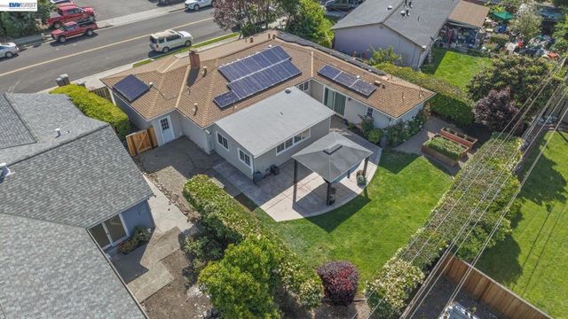 7482 Larkdale Avenue, Dublin, CA 94568