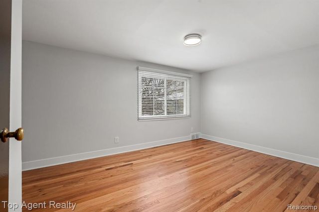 1724 Graefield Road, Birmingham, MI 48009