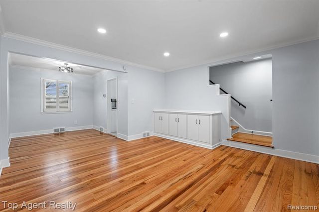 1724 Graefield Road, Birmingham, MI 48009