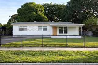 2950 NW 20th Street, Fort Lauderdale, FL 33311