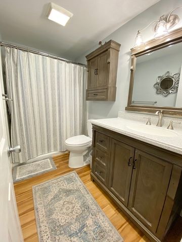 17 Howe Street, Quincy, MA 02169