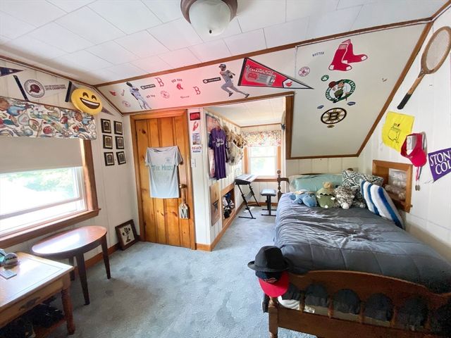 17 Howe Street, Quincy, MA 02169