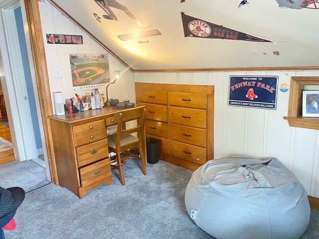 17 Howe Street, Quincy, MA 02169