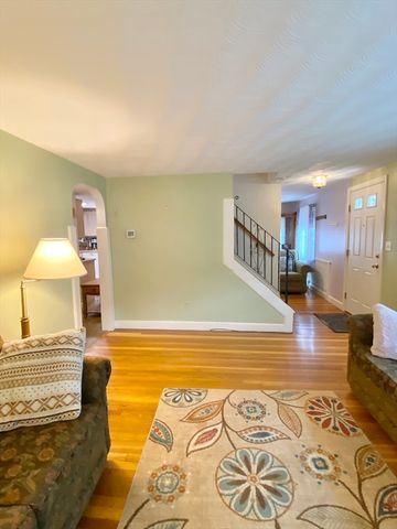 17 Howe Street, Quincy, MA 02169