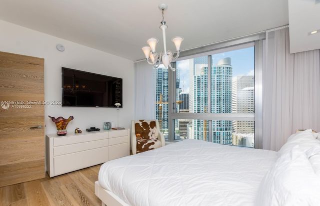 465 Brickell Ave 2301, Miami, FL 33131