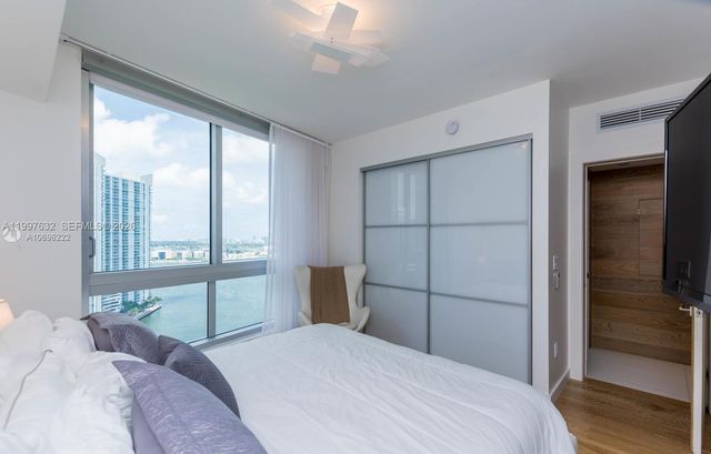 465 Brickell Ave 2301, Miami, FL 33131