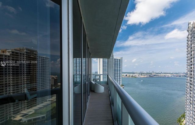 465 Brickell Ave 2301, Miami, FL 33131