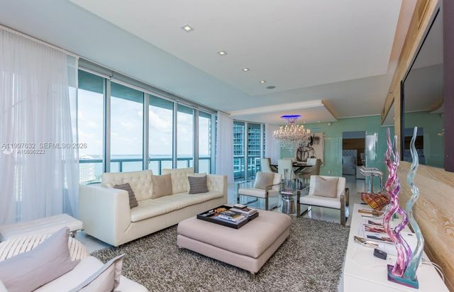 465 Brickell Ave 2301, Miami, FL 33131