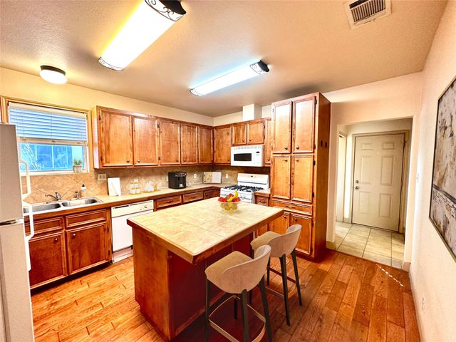 1707 E 21st ST, Austin, TX 78722