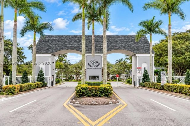 180 Saxony D 180, Delray Beach, FL 33446