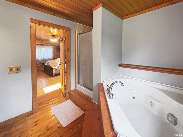 931 County Road 1035 Avenue, Mt Sterling, IL 62353