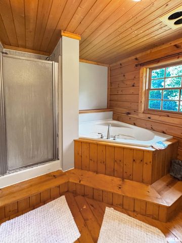 931 County Road 1035 Avenue, Mt Sterling, IL 62353