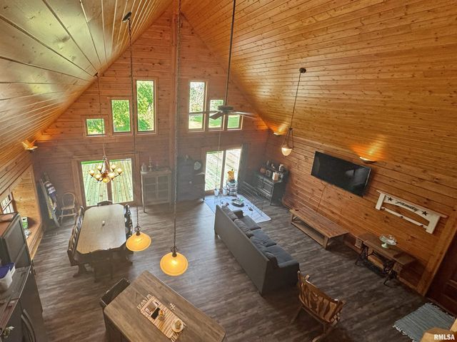 931 County Road 1035 Avenue, Mt Sterling, IL 62353