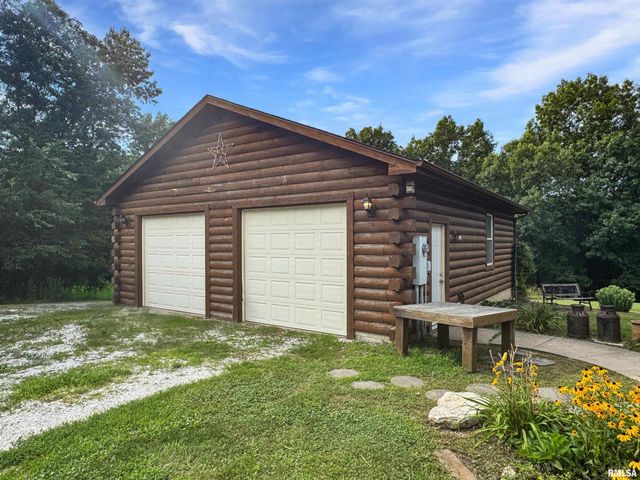 931 County Road 1035 Avenue, Mt Sterling, IL 62353