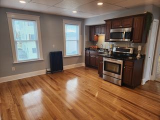 1 Plantation St 2, Worcester, MA 01604