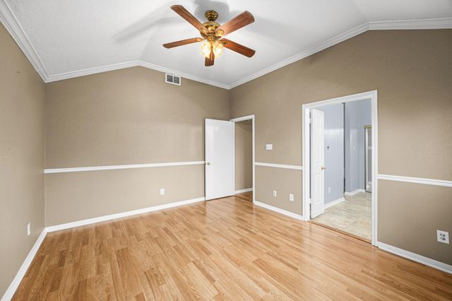 7118 River Garden Drive, Houston, TX 77095