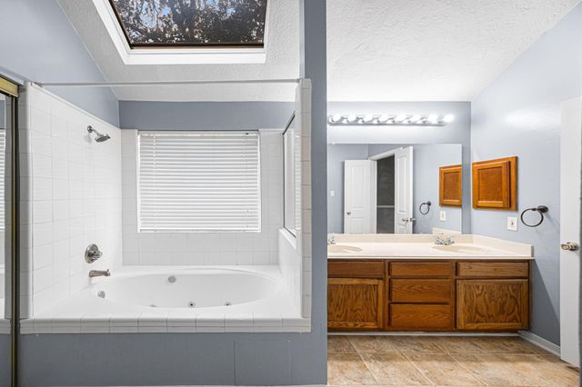 7118 River Garden Drive, Houston, TX 77095