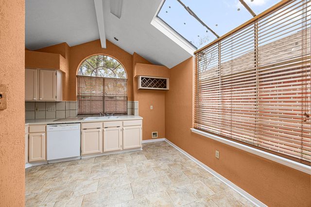 7118 River Garden Drive, Houston, TX 77095