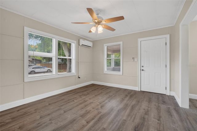 1905 24TH STREET S, St Petersburg, FL 33712