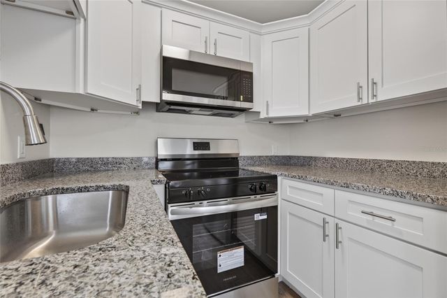 1905 24TH STREET S, St Petersburg, FL 33712