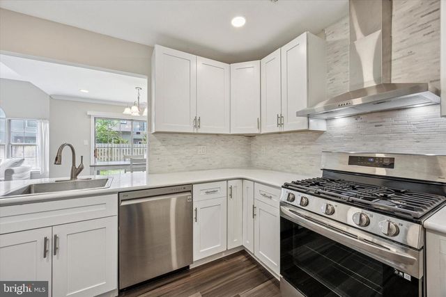 417 JAMESTOWN CT, Mount Laurel, NJ 08054