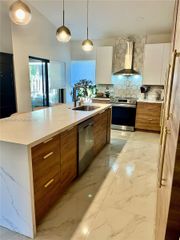 6201 Portsmouth Ln, Davie, FL 33331