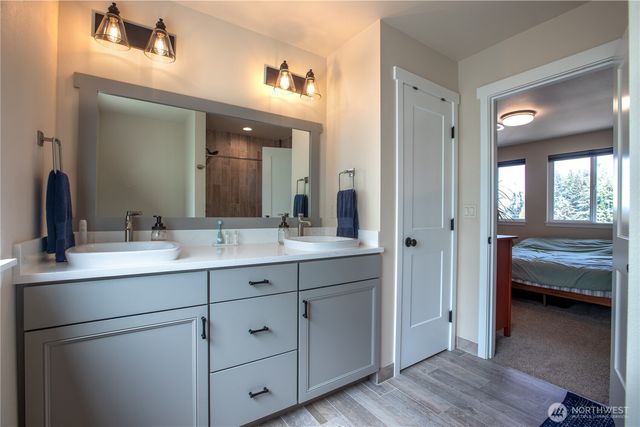 12141 Fairway Drive SW, Olympia, WA 98512