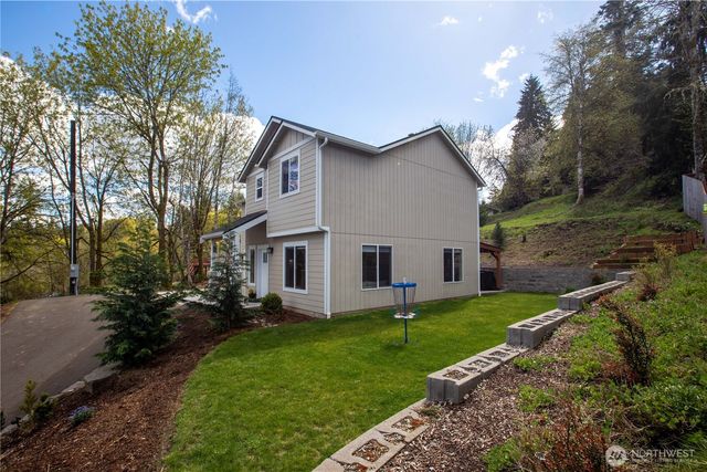 12141 Fairway Drive SW, Olympia, WA 98512
