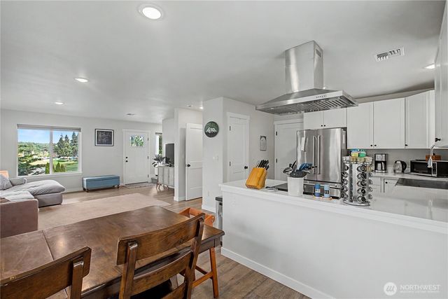 12141 Fairway Drive SW, Olympia, WA 98512