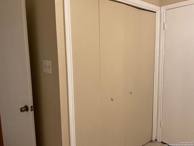 5322 Medical E205, San Antonio, TX 78240