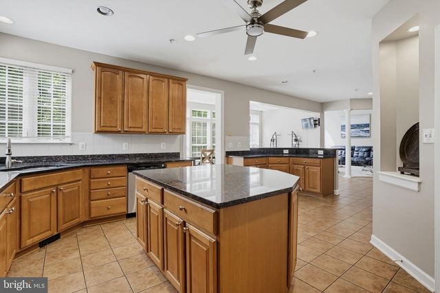 5302 TROTTERS GLEN DR, Upper Marlboro, MD 20772