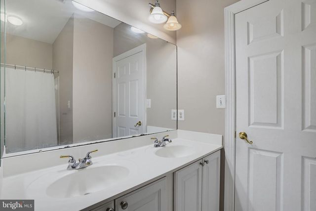 5302 TROTTERS GLEN DR, Upper Marlboro, MD 20772