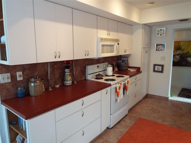 6060 S Falls Circle Drive 225, Lauderhill, FL 33319